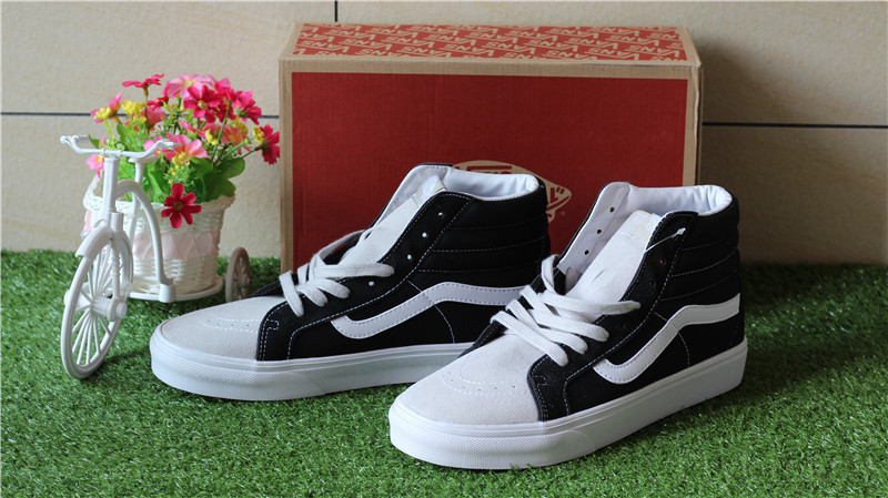 Vans Off The World Black White